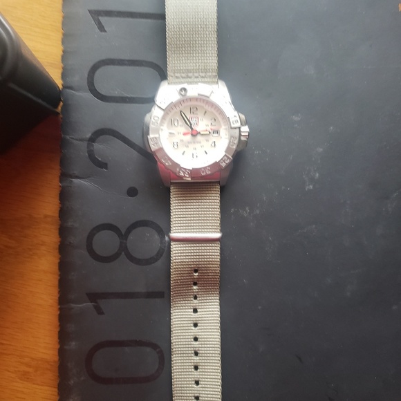 Luminox Watch - Picture 4 of 4